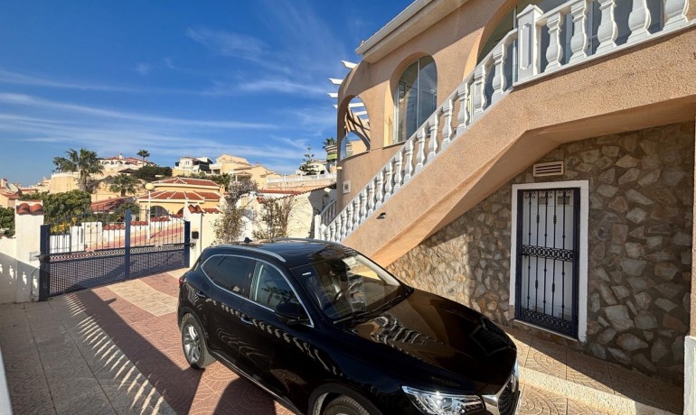 Sale - Villa -
Ciudad Quesada - La Marquesa