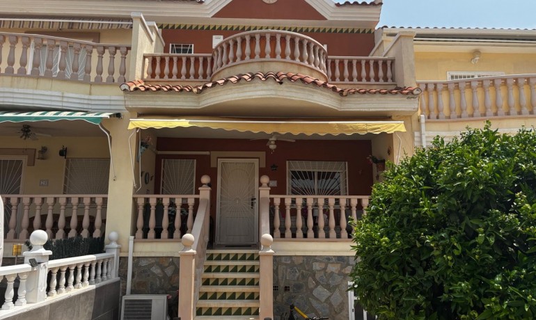 Sale - House -
Ciudad Quesada - Doña Pepa
