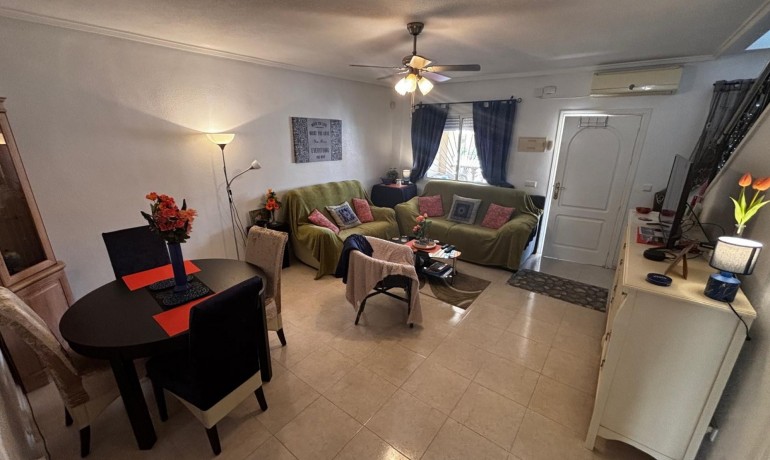 Sale - House -
Ciudad Quesada - Doña Pepa