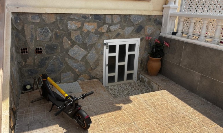 Sale - House -
Ciudad Quesada - Doña Pepa