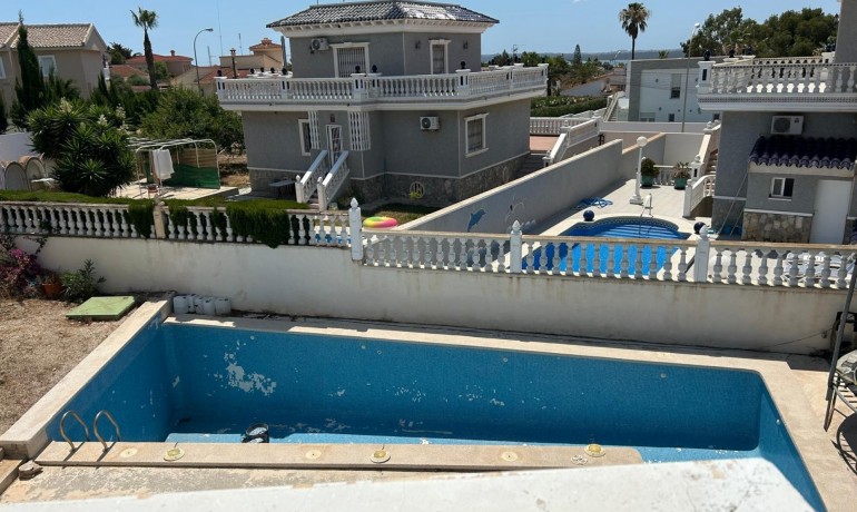 Sale - Villa -
Ciudad Quesada - Ciudad Quesada - Town