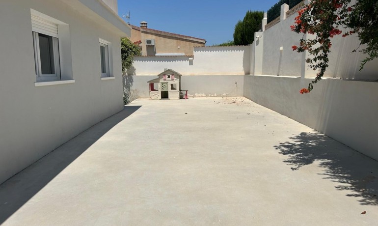 Sale - Villa -
Ciudad Quesada - Ciudad Quesada - Town