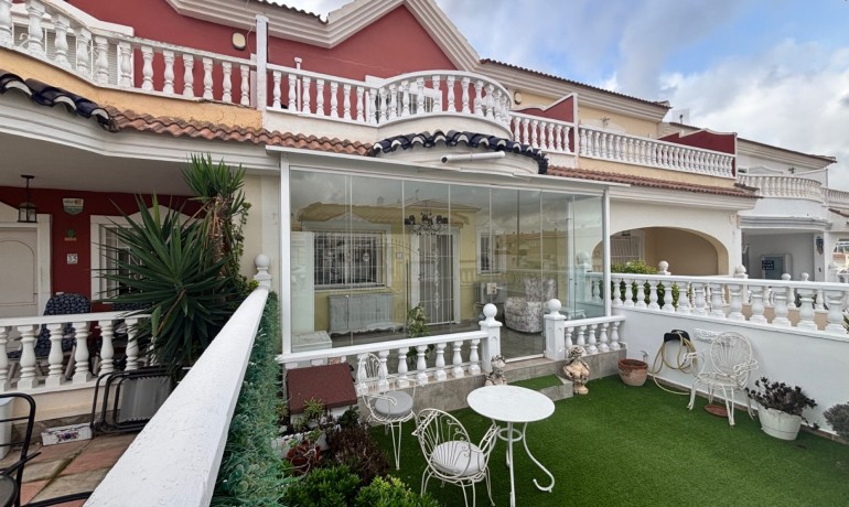 Sale - House -
Benijofar - Monte Azul