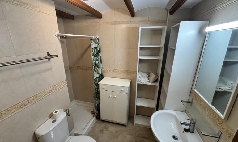 Sale - House -
Guardamar del Segura - El Eden