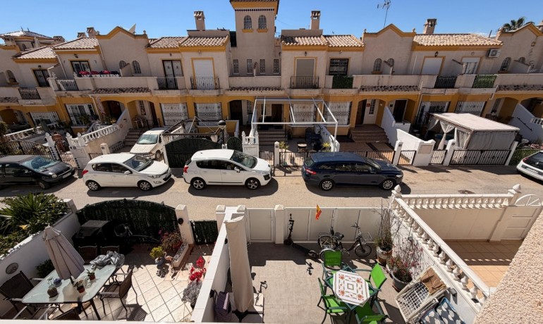 Sale - House -
Guardamar del Segura - El Raso