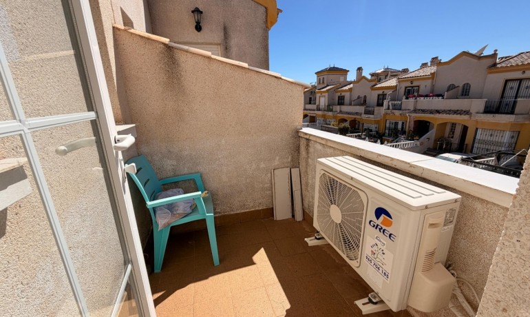 Sale - House -
Guardamar del Segura - El Raso