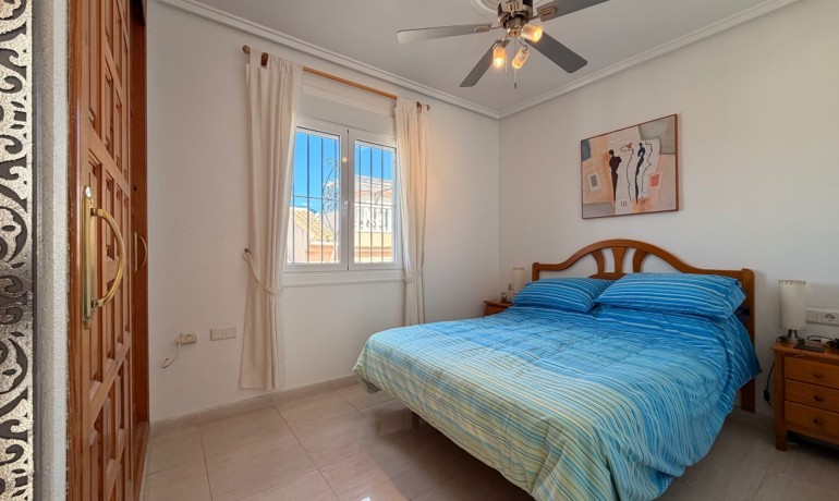 Sale - House -
Ciudad Quesada - La Marquesa