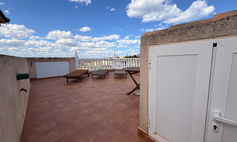 Sale - House -
Ciudad Quesada - La Marquesa