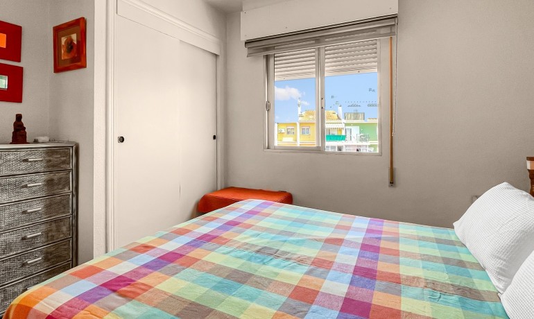 Sale - Apartment / Flat -
Torrevieja - Mar Azul