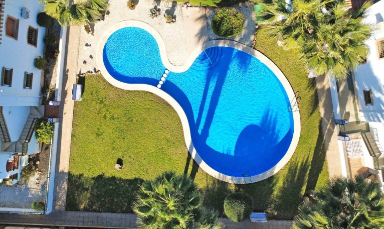 Sale - Apartment / Flat -
Orihuela Costa - Villamartin
