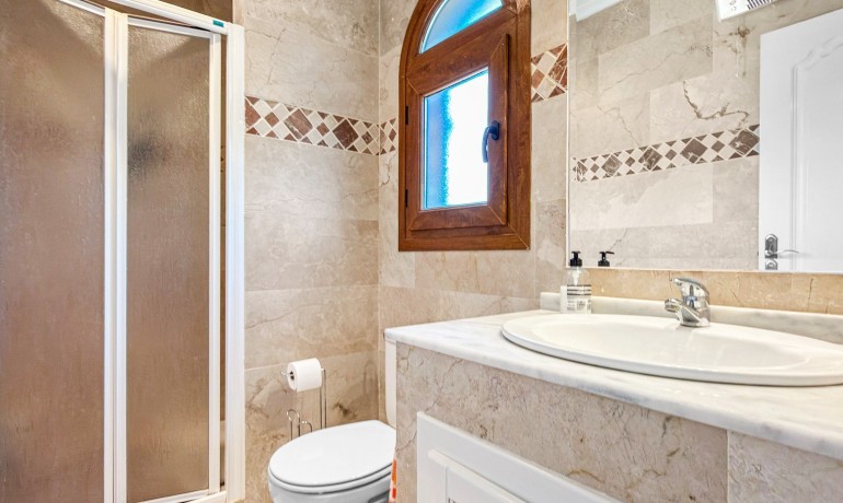 Sale - Apartment / Flat -
Orihuela Costa - Villamartin