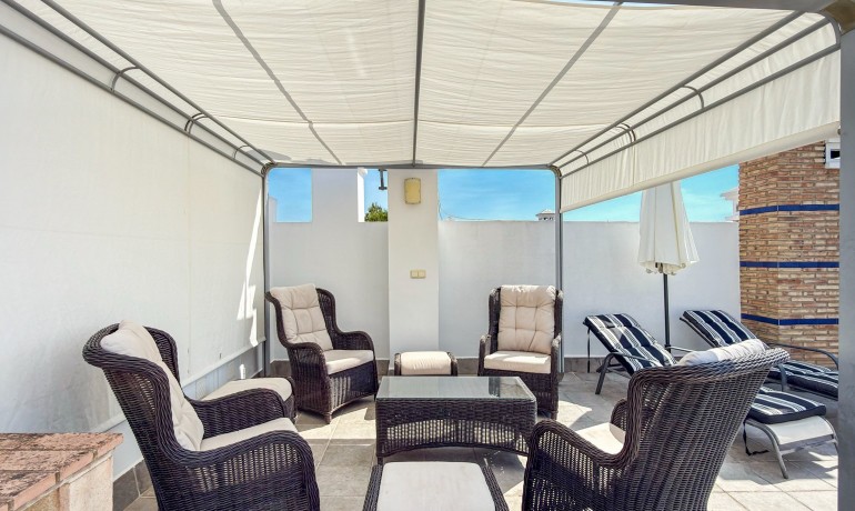 Sale - Apartment / Flat -
Orihuela Costa - Villamartin