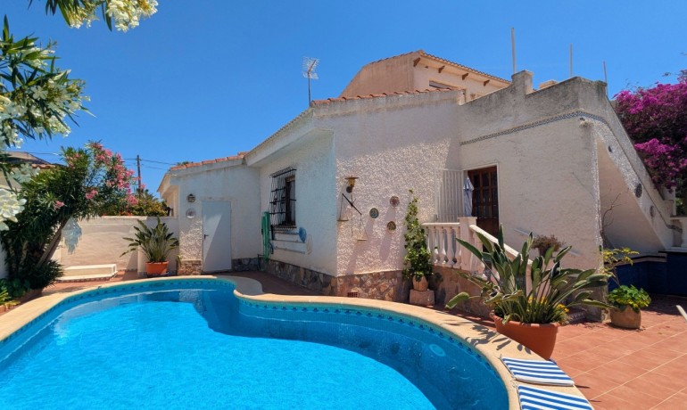 Sale - Villa -
Cuidad Quesada* - Ciudad Quesada