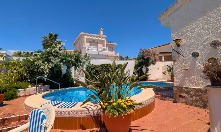 Sale - Villa -
Cuidad Quesada* - Ciudad Quesada