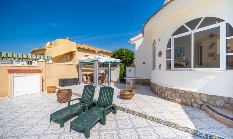 Sale - Villa -
Cuidad Quesada* - Ciudad Quesada - Rojales