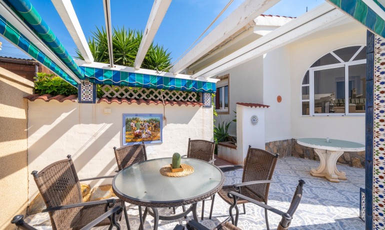Sale - Villa -
Cuidad Quesada* - Ciudad Quesada - Rojales