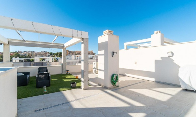 Sale - House -
Orihuela Costa* - Villamartin