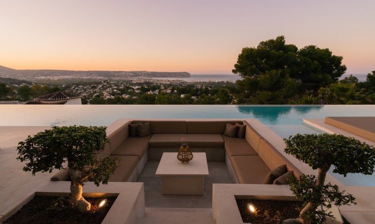 Sale - Villa -
Jávea / Xàbia - La Granadella  - Costa Nova