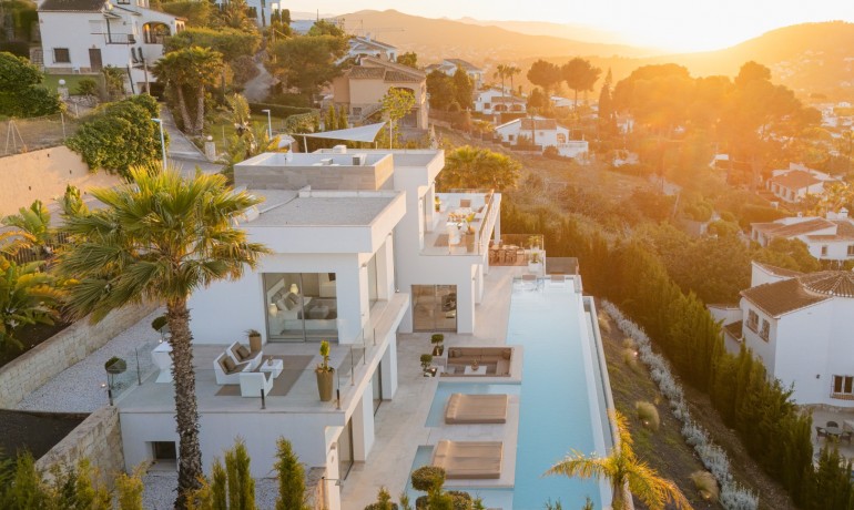 Sale - Villa -
Jávea / Xàbia - La Granadella  - Costa Nova