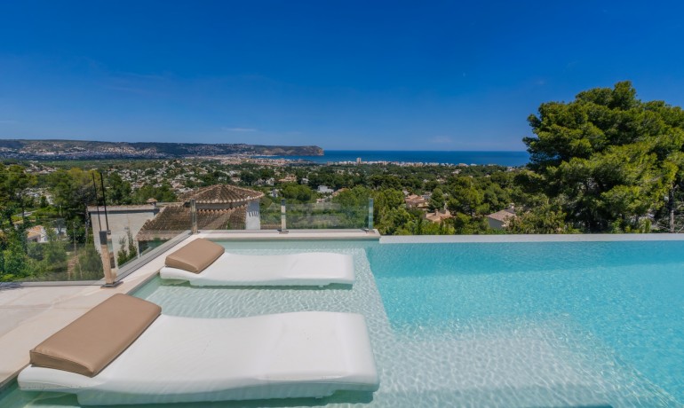 Sale - Villa -
Jávea / Xàbia - La Granadella  - Costa Nova