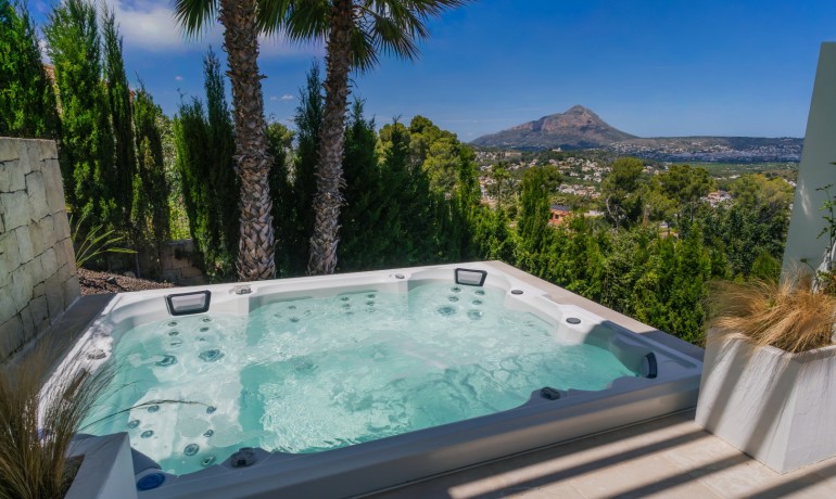 Sale - Villa -
Jávea / Xàbia - La Granadella  - Costa Nova