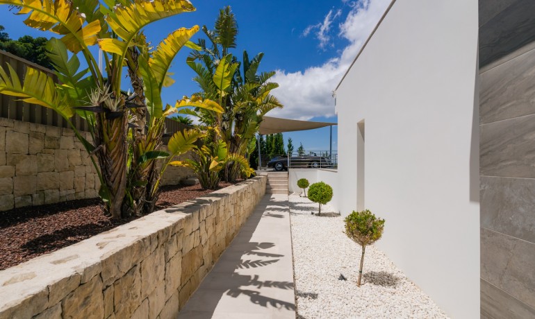 Sale - Villa -
Jávea / Xàbia - La Granadella  - Costa Nova