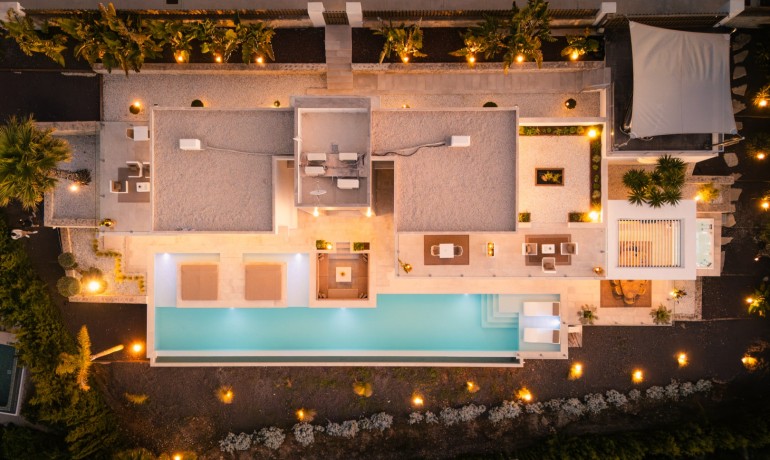 Sale - Villa -
Jávea / Xàbia - La Granadella  - Costa Nova