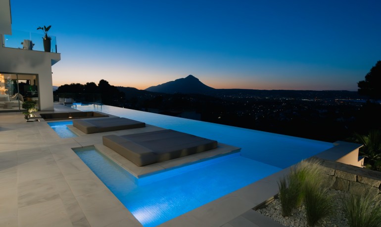 Sale - Villa -
Jávea / Xàbia - La Granadella  - Costa Nova