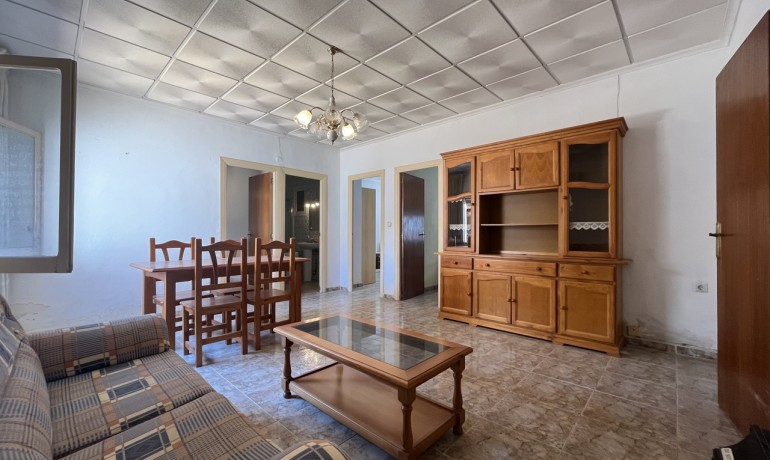 Venta - Casa -
Algorfa