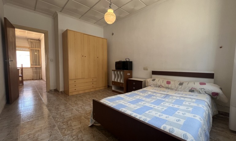 Venta - Casa -
Algorfa