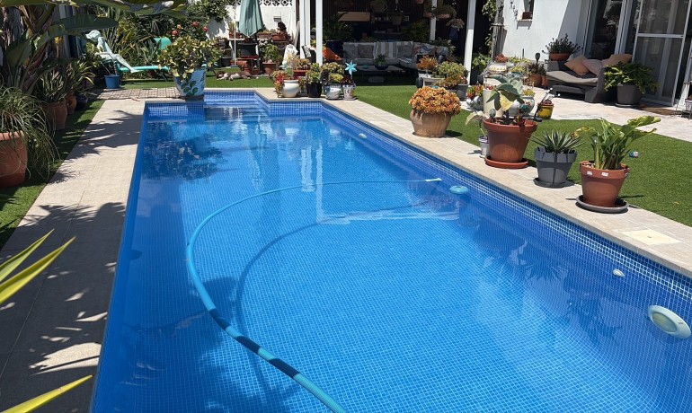 Herverkoop - Villa -
Torrevieja* - Torreta - Florida