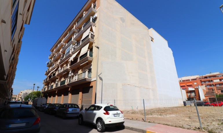 Herverkoop - Appartement / Flat -
Almoradi - Almoradi - Town