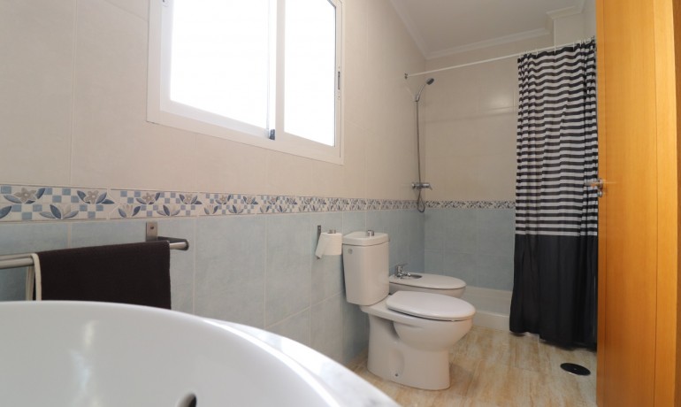 Herverkoop - Appartement / Flat -
Almoradi - Almoradi - Town