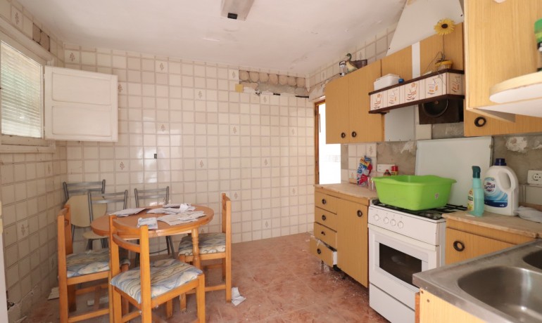 Herverkoop - Appartement / Flat -
Rojales - Rojales - Village