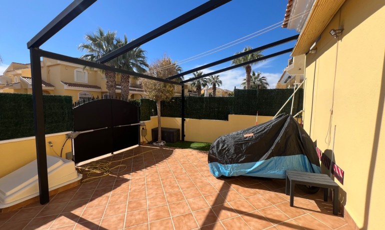 Herverkoop - Villa -
Orihuela Costa - Los Dolses