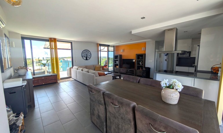 Revente - Appartement / Flat -
Los Dolses