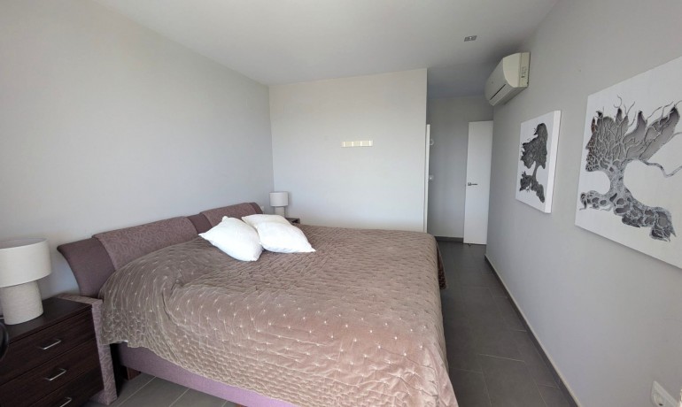 Revente - Appartement / Flat -
Los Dolses