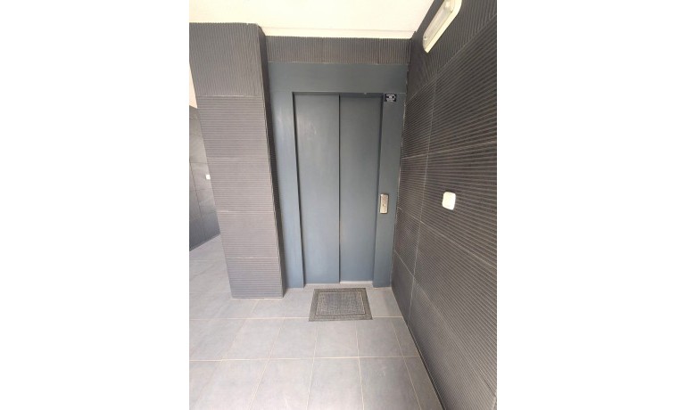 Revente - Appartement / Flat -
Los Dolses