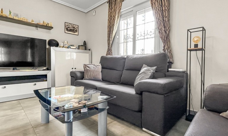 Venta - Villa -
Orihuela Costa - Los Dolses