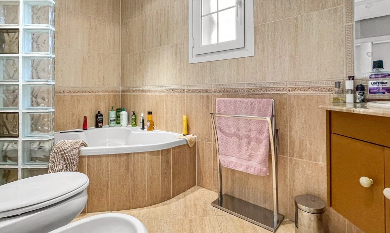 Venta - Villa -
Orihuela Costa - Los Dolses