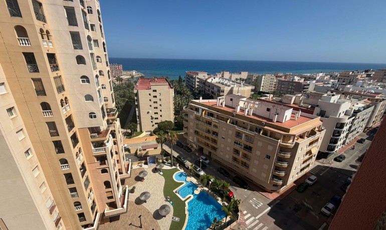 Venta - Apartamento / piso -
Torrevieja Centro - Torrevieja