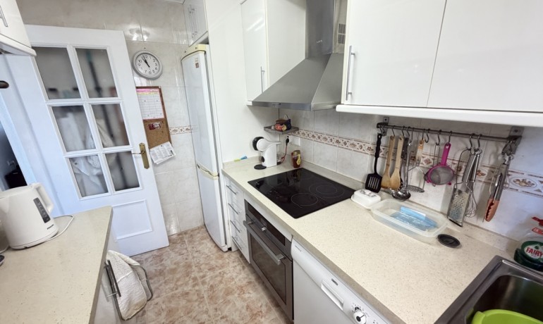 Revente - Appartement / Flat -
La Zenia