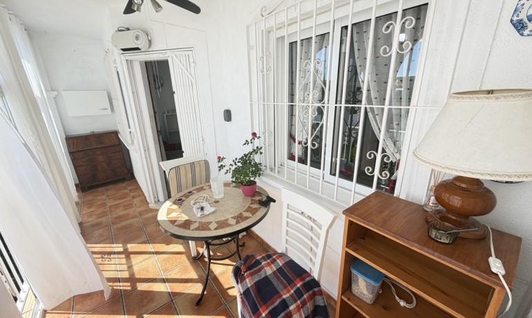 Revente - Appartement / Flat -
La Zenia