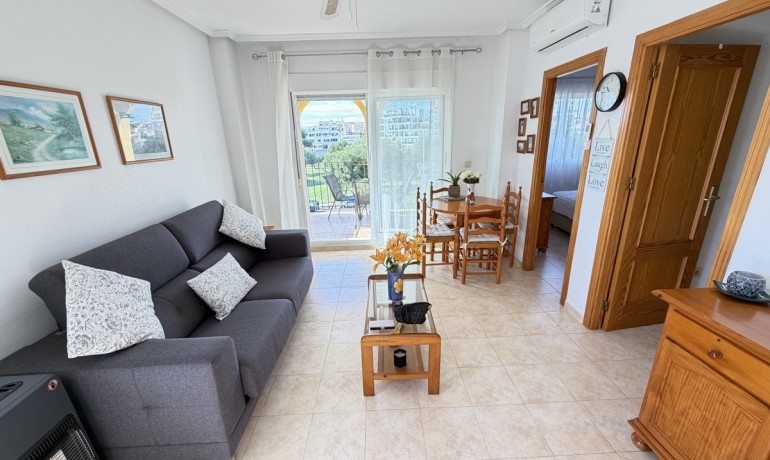 Herverkoop - Appartement / Flat -
La Zenia