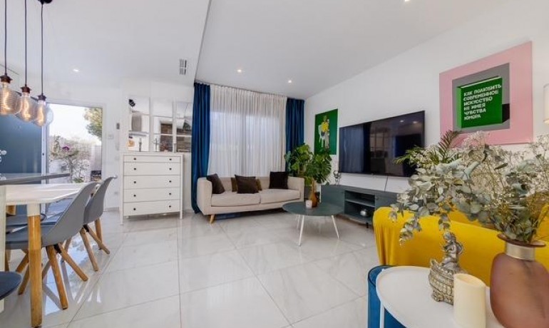 Sale - House -
Orihuela Costa* - Las Filipinas