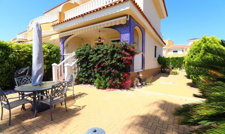 Venta - Casa -
Ciudad Quesada - Doña Pepa