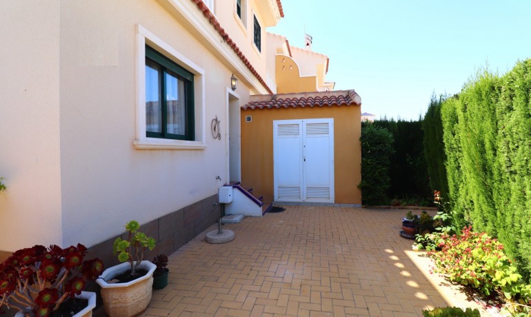 Venta - Casa -
Ciudad Quesada - Doña Pepa