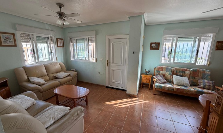 Revente - Villa -
Playa Flamenca - Orihuela Costa