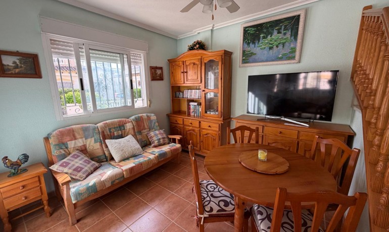 Revente - Villa -
Playa Flamenca - Orihuela Costa