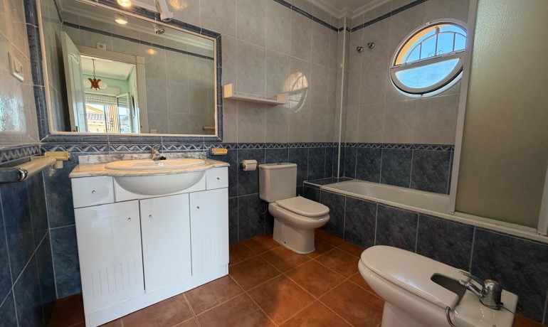Revente - Villa -
Playa Flamenca - Orihuela Costa